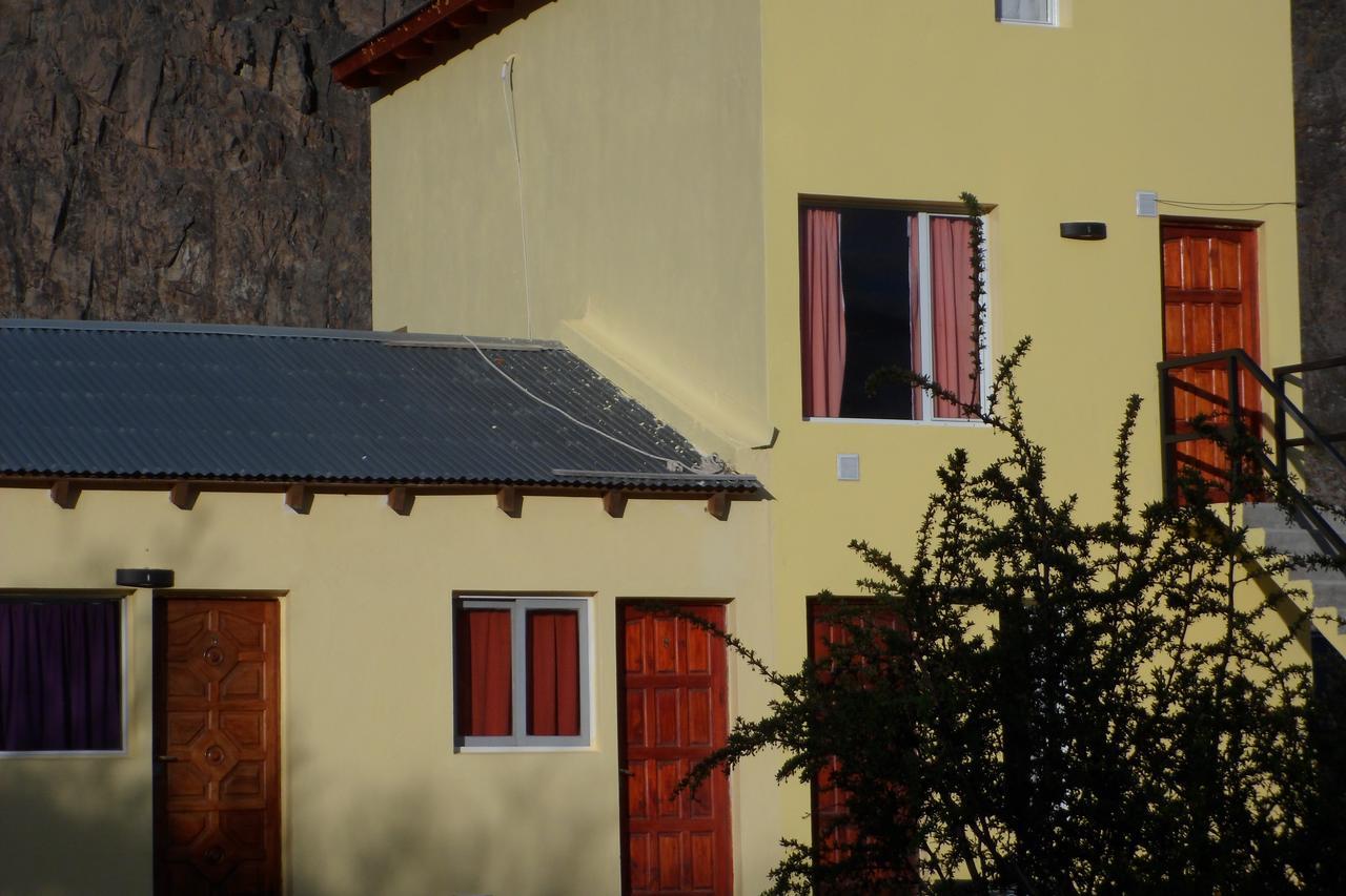 Milenarios Hostel El Chalten Exteriör bild