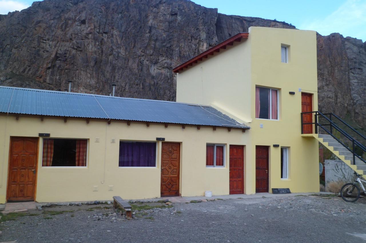 Milenarios Hostel El Chalten Exteriör bild