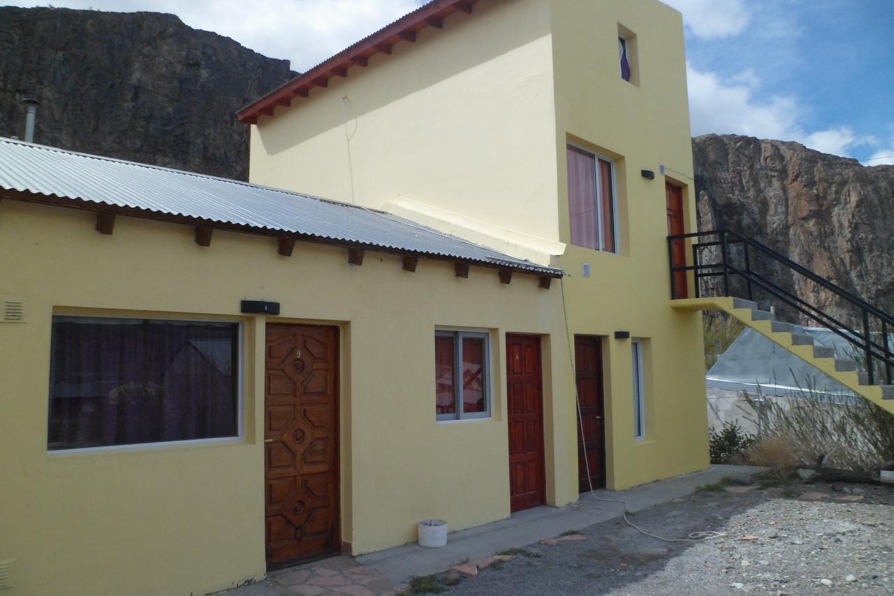 Milenarios Hostel El Chalten Exteriör bild