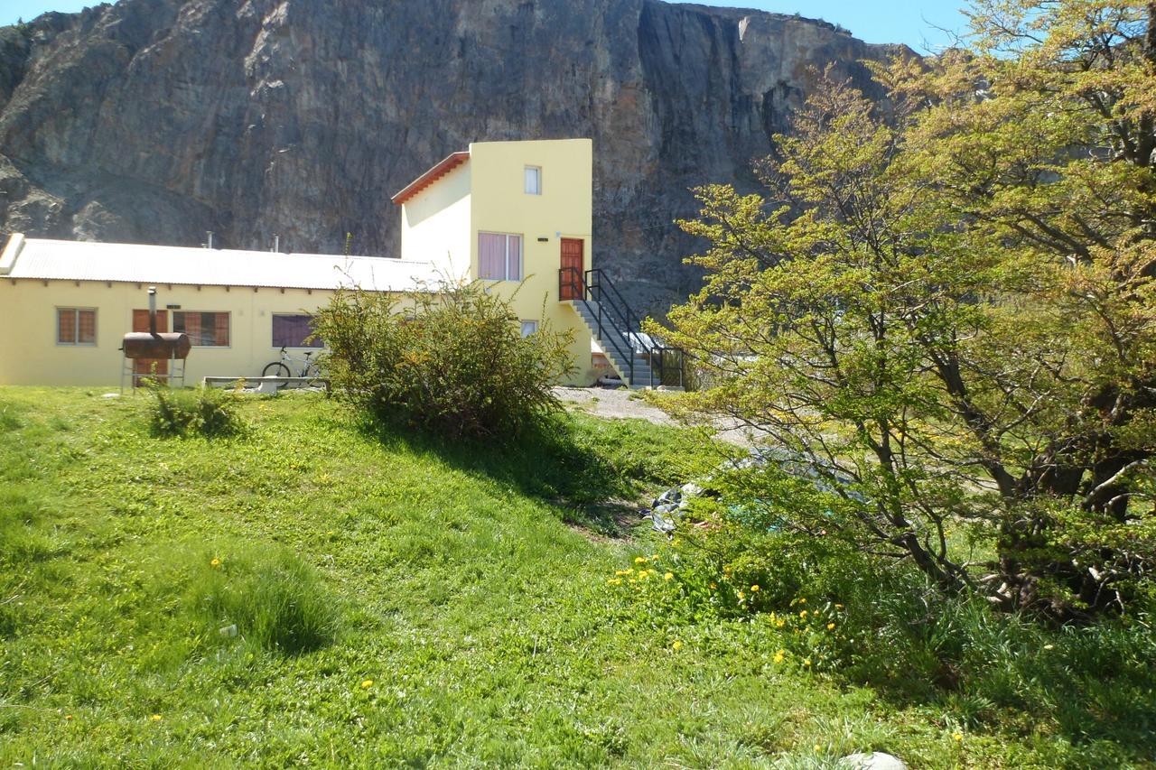 Milenarios Hostel El Chalten Exteriör bild