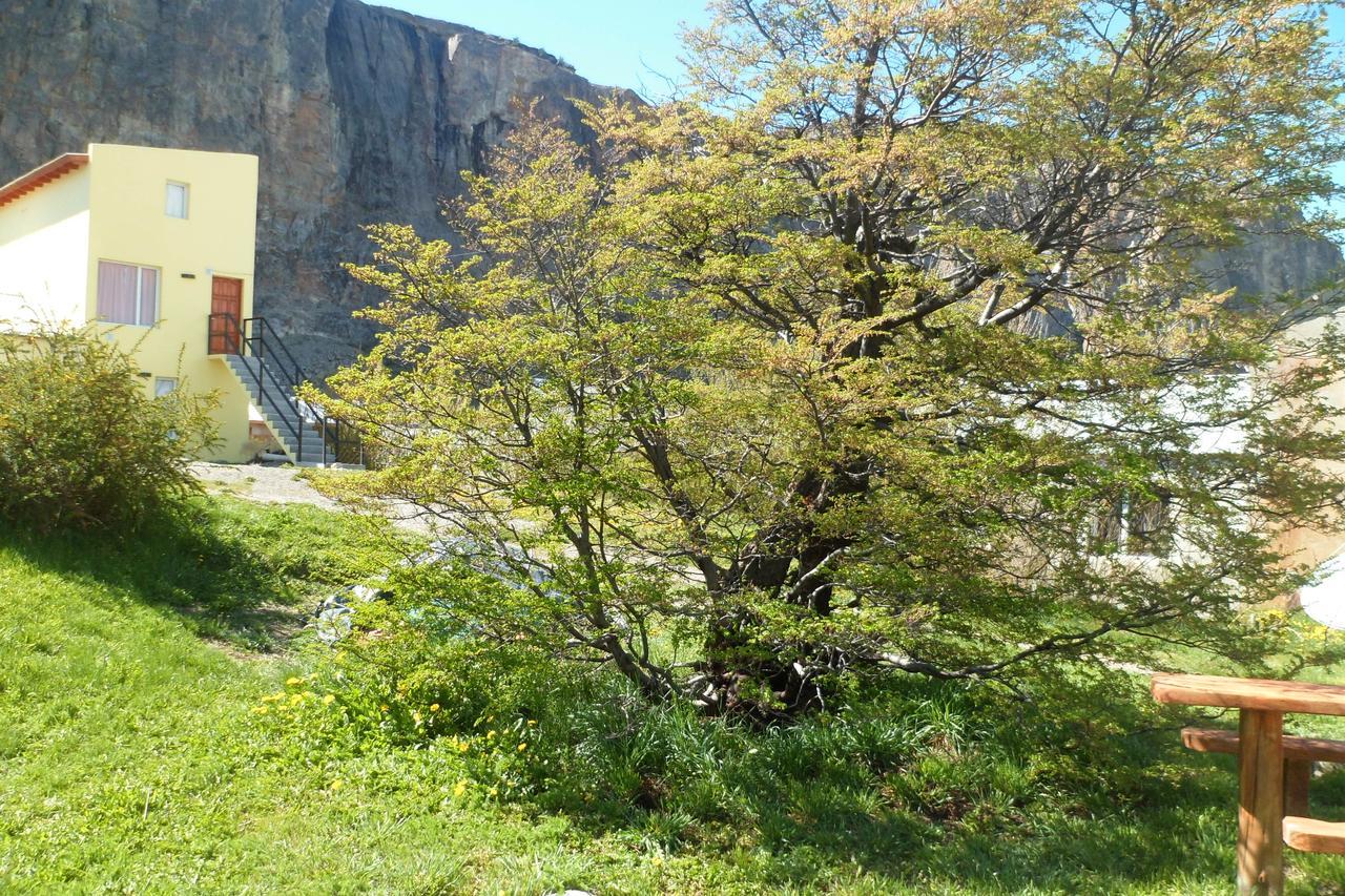 Milenarios Hostel El Chalten Exteriör bild
